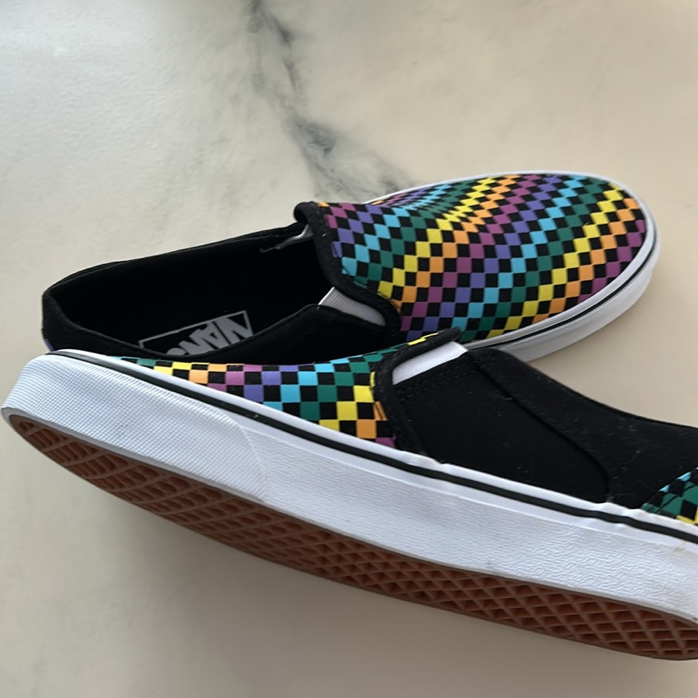 Women’s Vans slip on canvas shoes - Picture 4 of 4